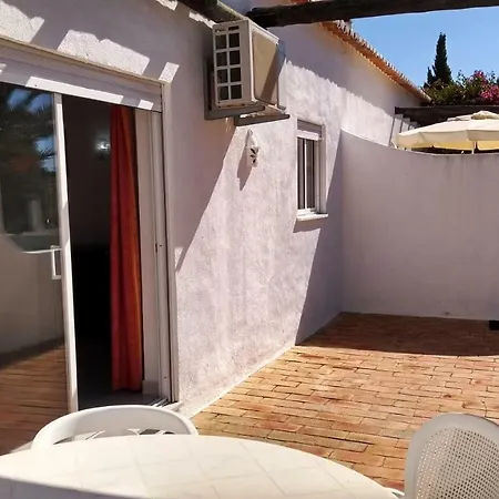 Senhora Da Rocha Beach House *