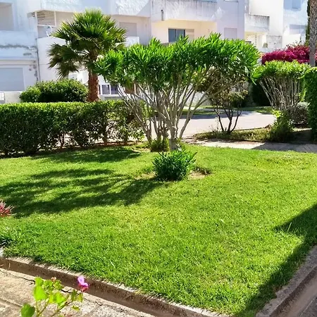 Senhora Da Rocha Beach House